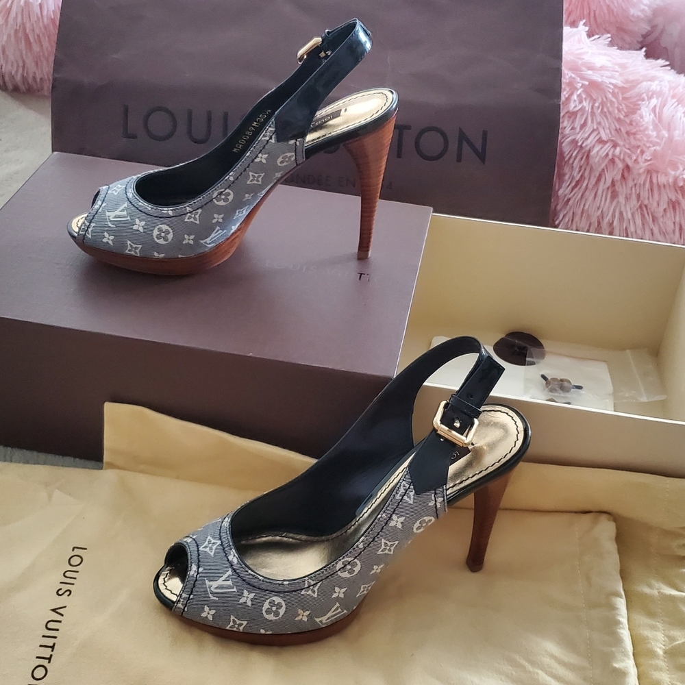 LOUIS VUITTON Monogram Idylle Slingback Open Toe Pumps